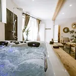 Casa vacanze Maison De Charme Avec Spa, Au Coeur De *