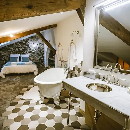 Maison De Charme Avec Spa, Au Coeur De
